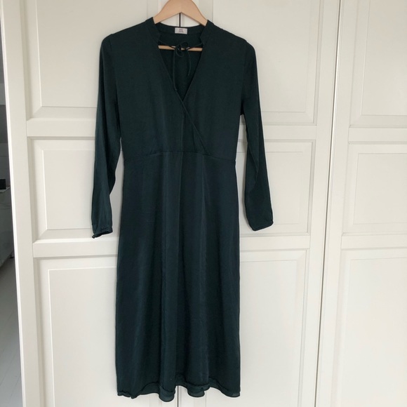 Aritzia little moon floor length dress - Picture 2 of 10